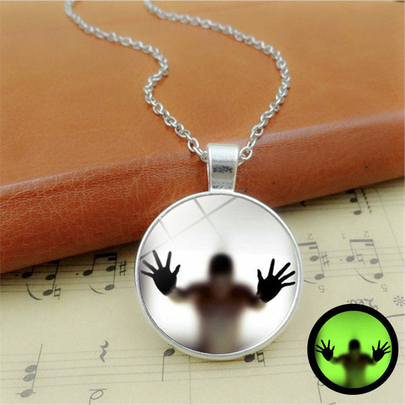 Collier rond lumineux Halloween personnalité clavicule pendentif chaîne de pull vintage accessoires de bijoux de mode