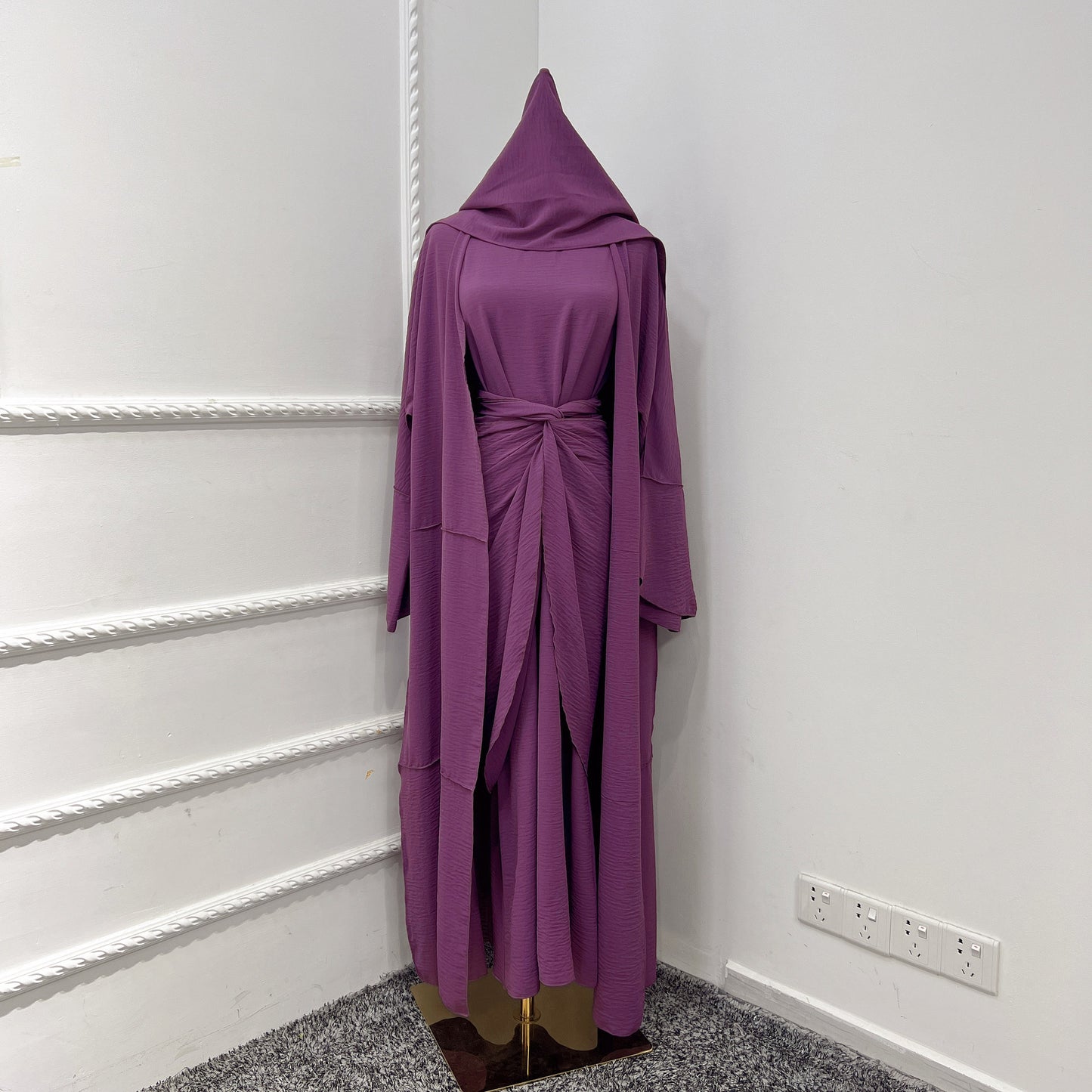 Manteau de garniture Vêtements d'intérieur Robe Jupe Circonférence Costume trois pièces