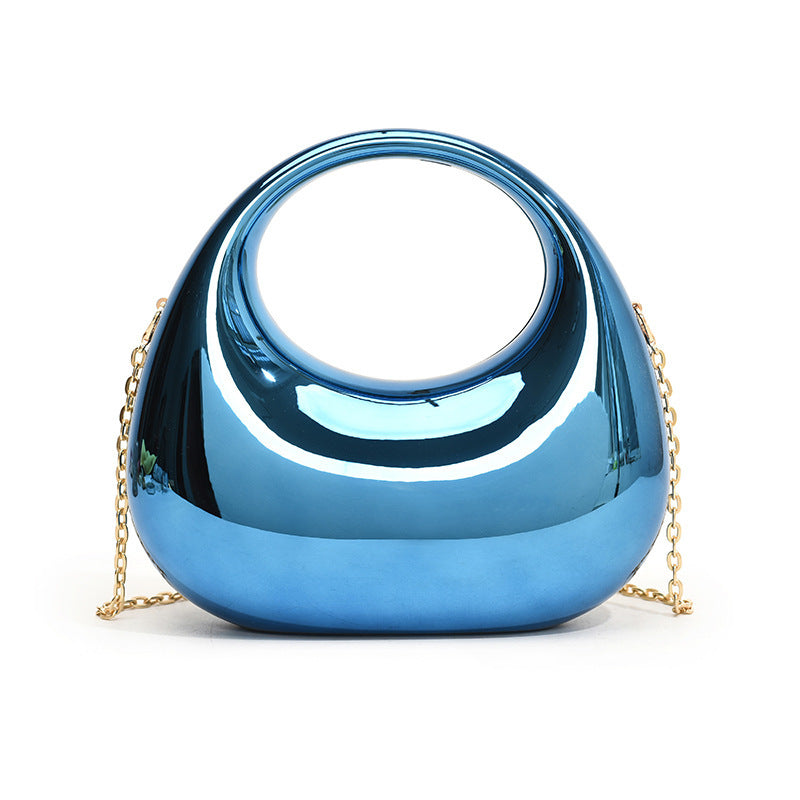 Sac à main en acrylique doré de petite taille avec chaîne oblique
