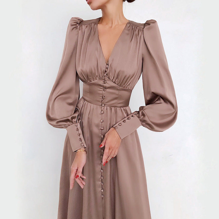 Robe moulante à manches lanternes et taille fine