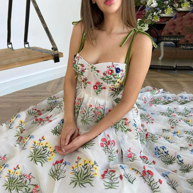 Robe imprimée sexy à bretelles croisées et dos nu