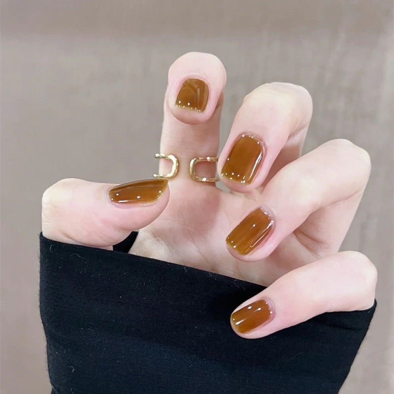 Parche de uñas postizas de color sólido simple a la moda para mujer