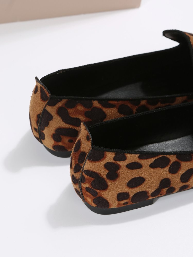 Zapatos de salón con estampado de leopardo elegantes y ligeros para mujer