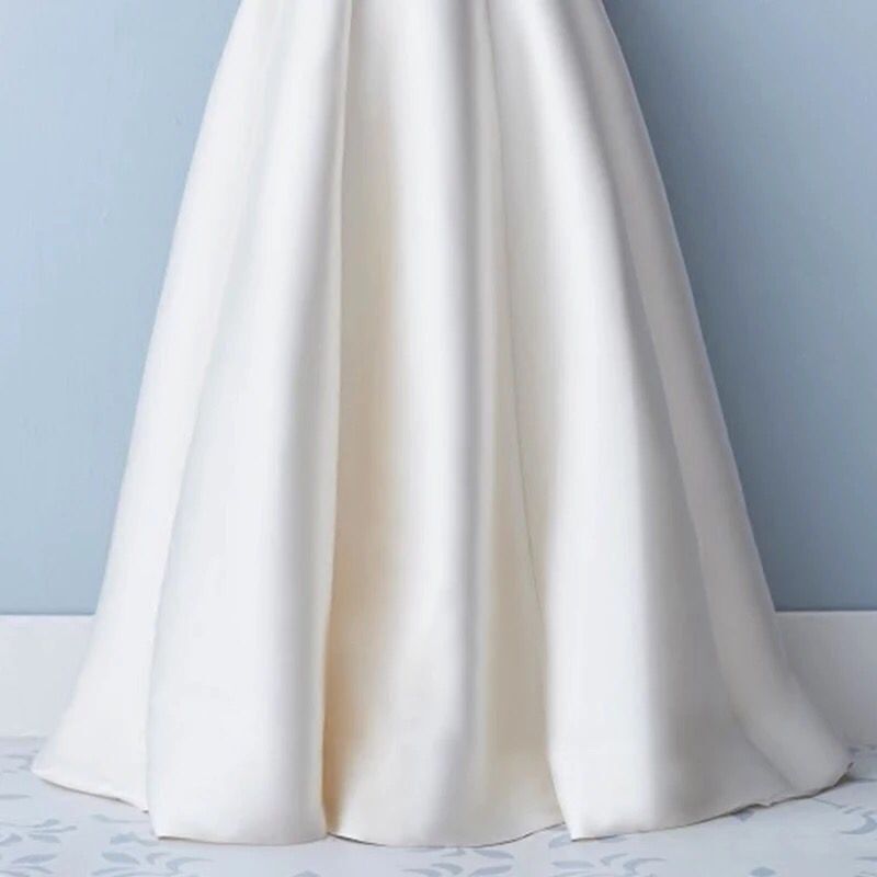 Princess Skirt Simple Long-sleeved Trailing Wedding Dress
