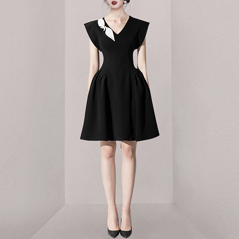 Black V-neck Sleeveless Little Black Dress Design Dress