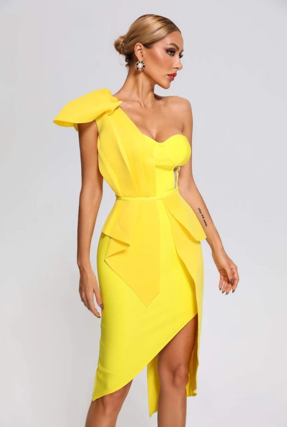 Women's Fashion Three-dimensional Ruffled Shoulder Dress