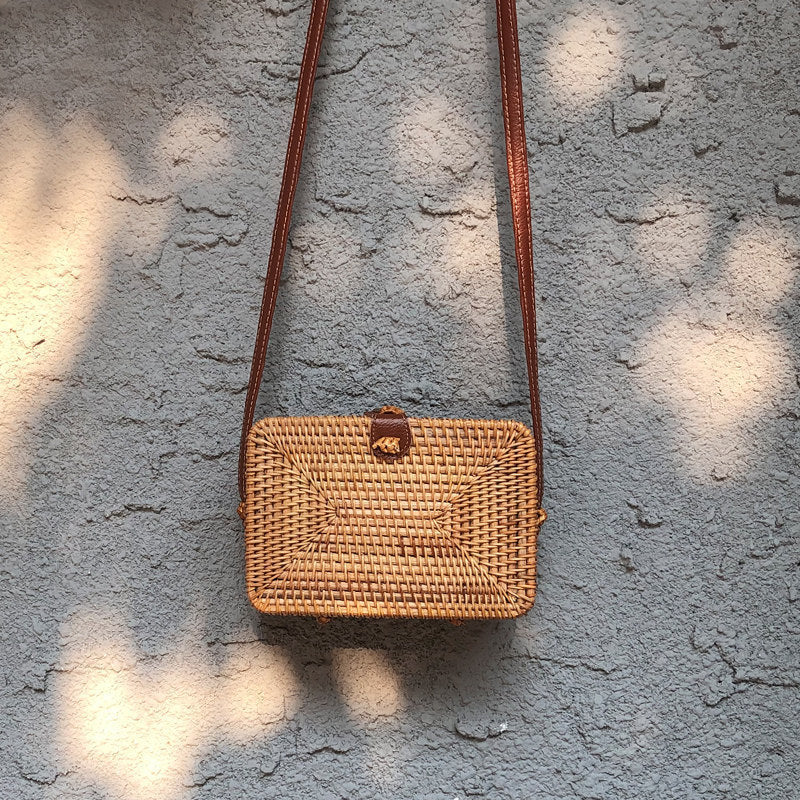 New Bali Rattan Woven Bag, Retro Straw Woven Beach Travel Messenger Round Bag