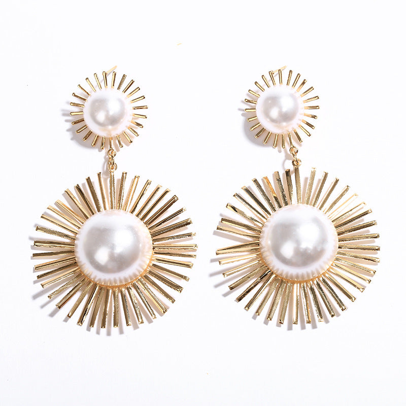 Pearl Metal Cutout Flower Earrings