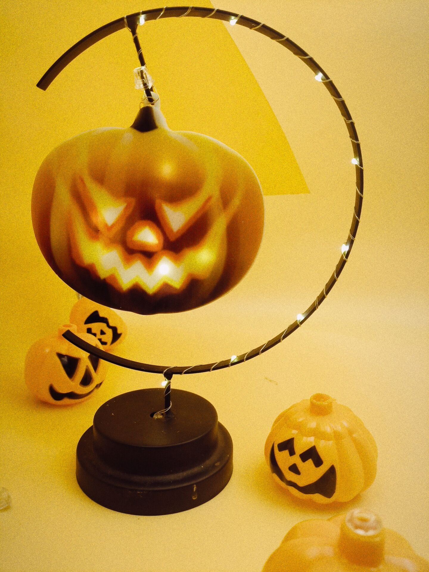 Halloween Wrought Iron Modeling Lamp