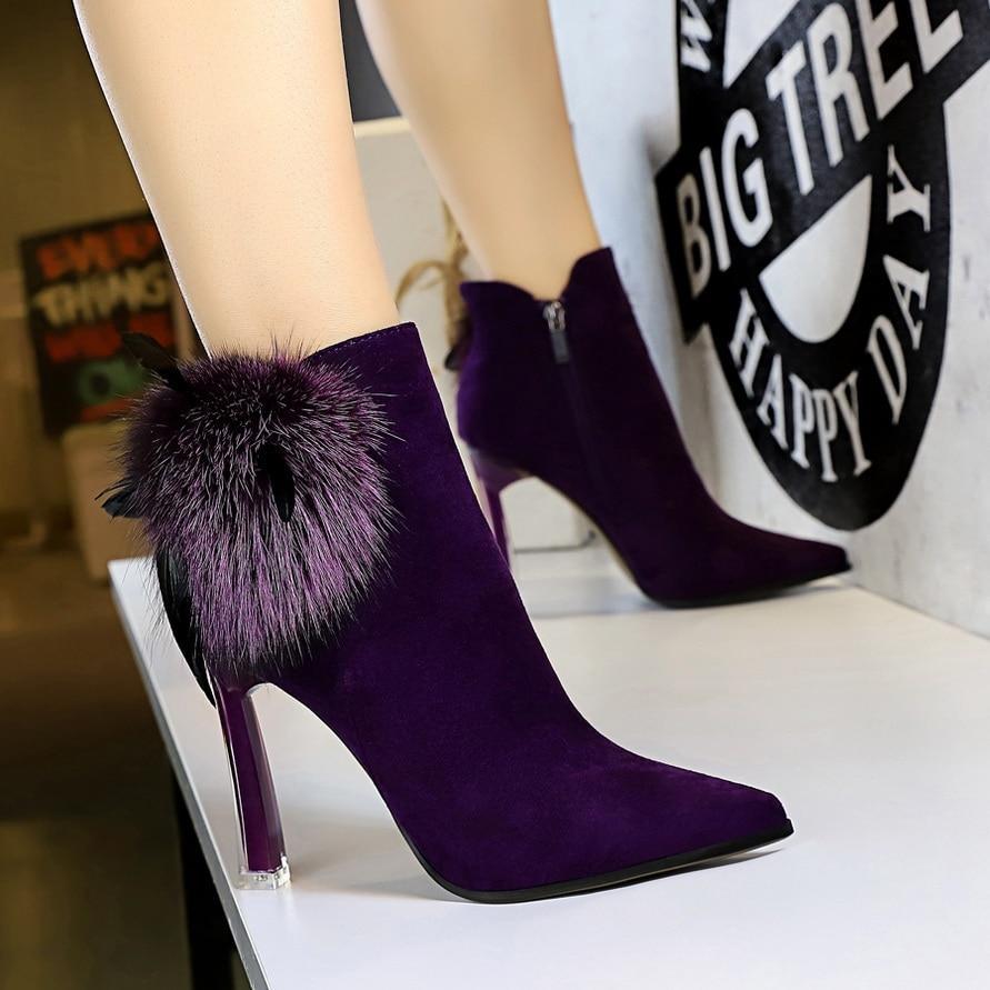 Pointed rabbit fur boots