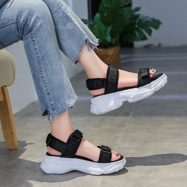 One-line Peep Toe Velcro Sandals