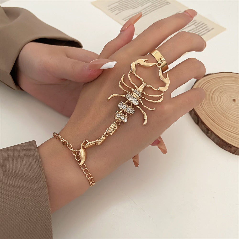 Exaggerated Scorpion Mitten Bracelet Women's Sweet Cool