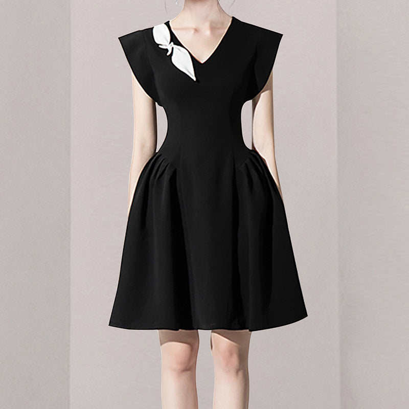 Black V-neck Sleeveless Little Black Dress Design Dress