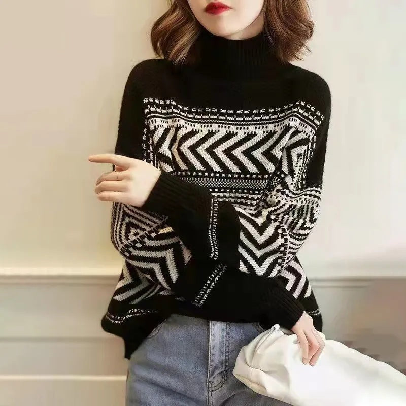 Women's Contrast Color Round Neck Knitwear