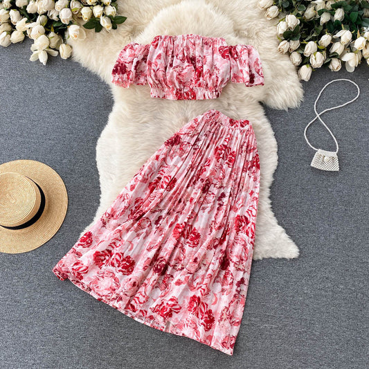 Women's Vacation Style Design Off-shoulder Short-sleeved Tube Top Pleated Skirt Two-piece Set