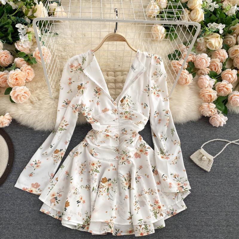 Women's Retro Pleated Waist Slimming Long-sleeved Floral Skirt