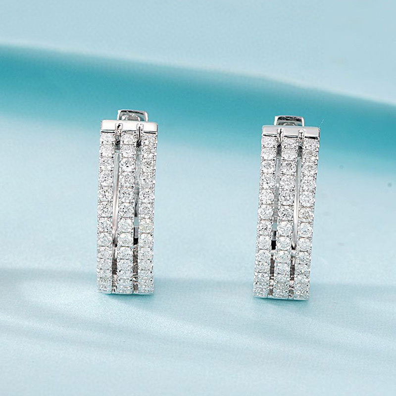 18K White Gold Natural 0.56 Carats Diamond Earrings