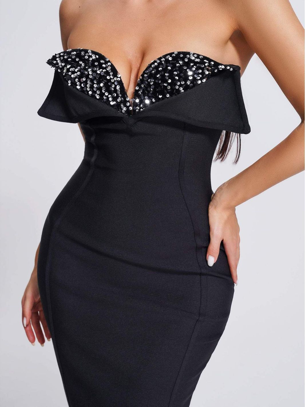 Women's Sequined Low Cut Strapless Black Bandage One-piece Dress