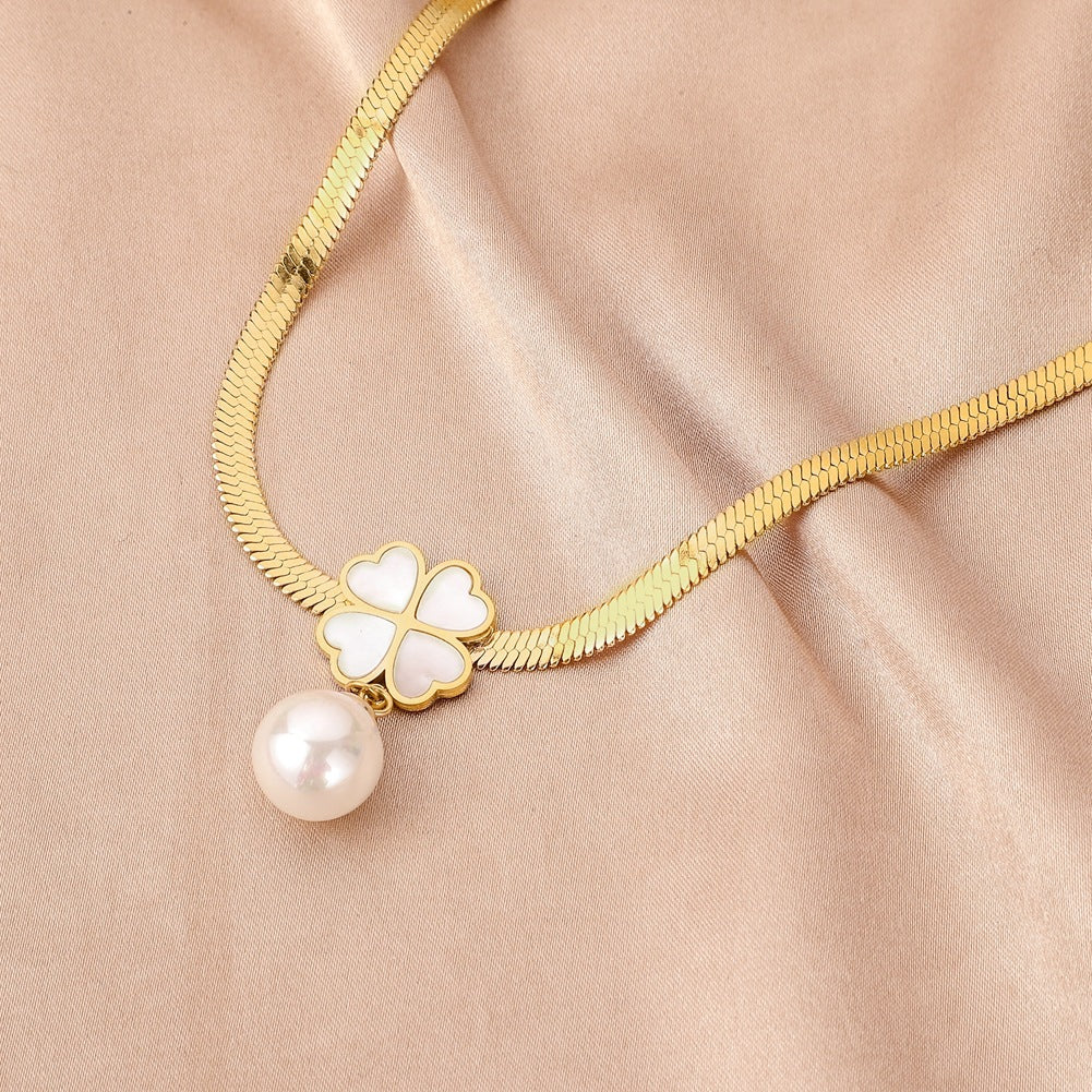 Stainless Steel Four-leaf Clover Pearl Shell Necklace