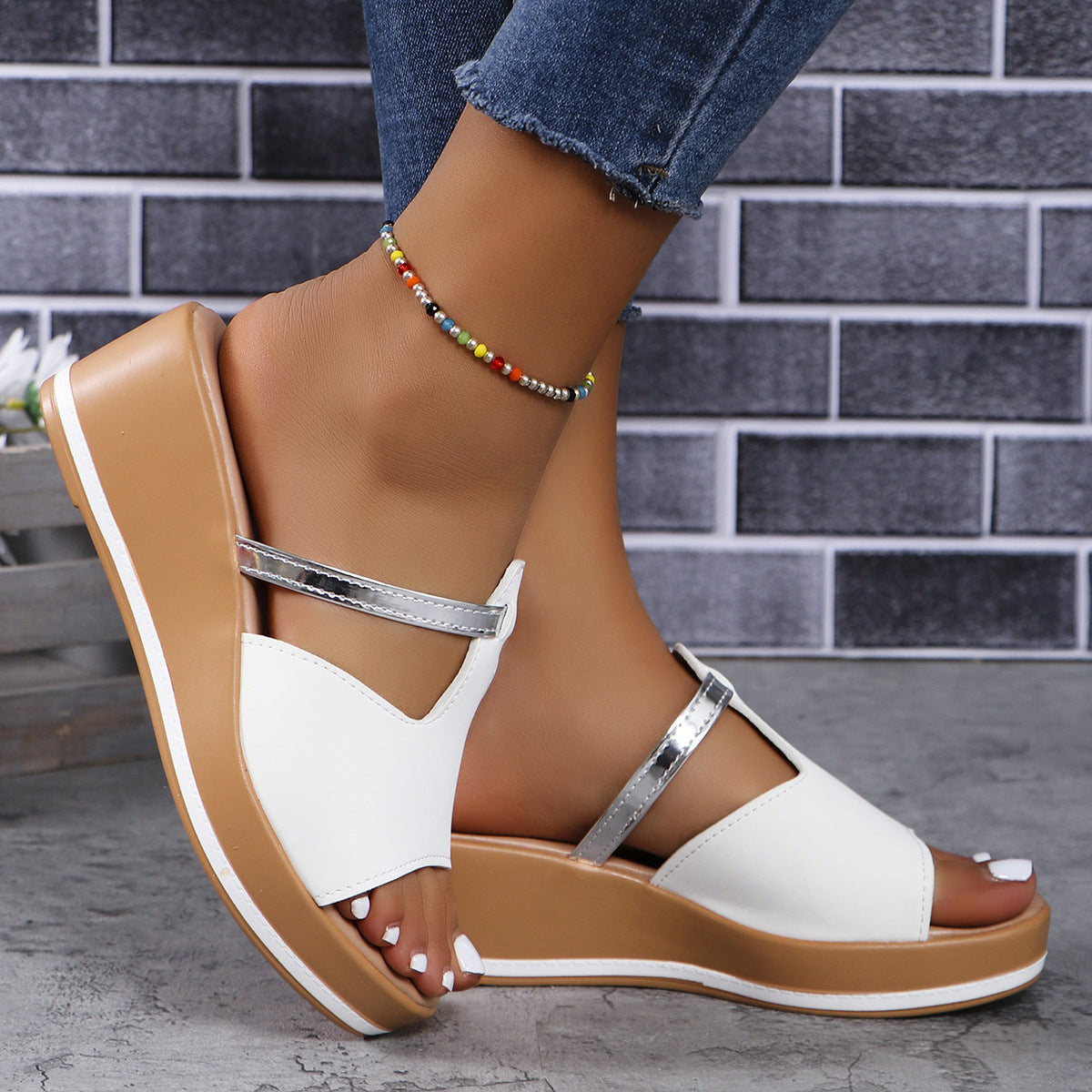 Peep-toe Wedges Sandals