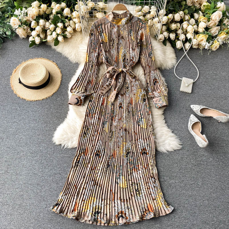 Retro Printing Pleated Long Dress