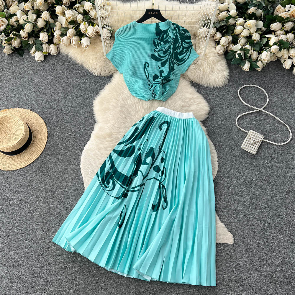 Stretch Short-sleeved Top High Waist Pleated Skirt Two-piece Set