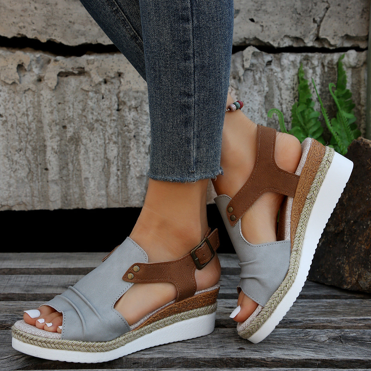 Fish Mouth Wedges Sandals With Straw Design Peep Toe Buckle