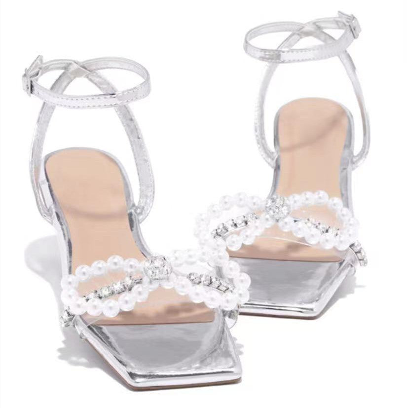 Women's Shoes With Pearl Butterfly Diamonds For Outer Wear