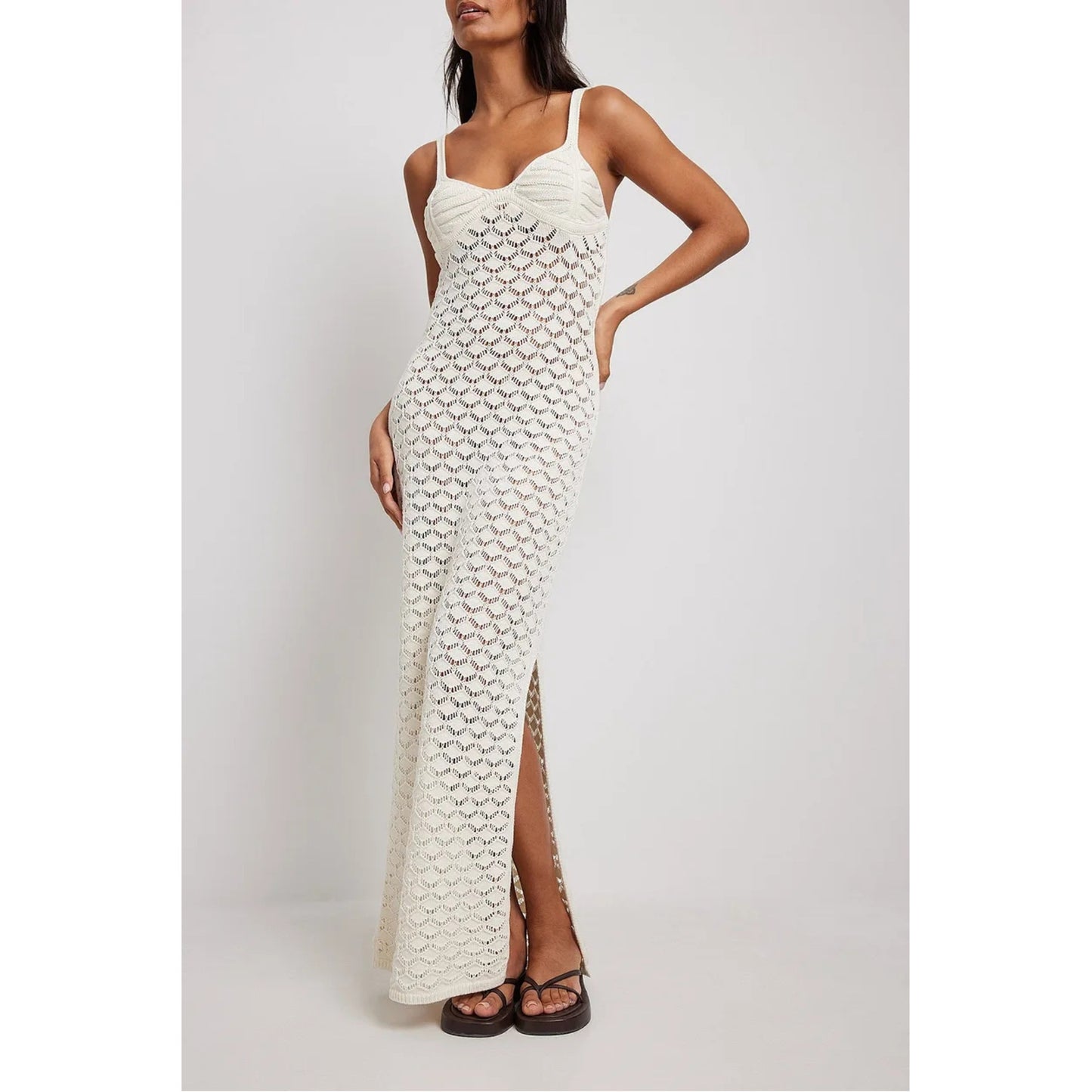 Women´s Style Knitted Long Backless Hollow Pattern Knitted Beach Dress