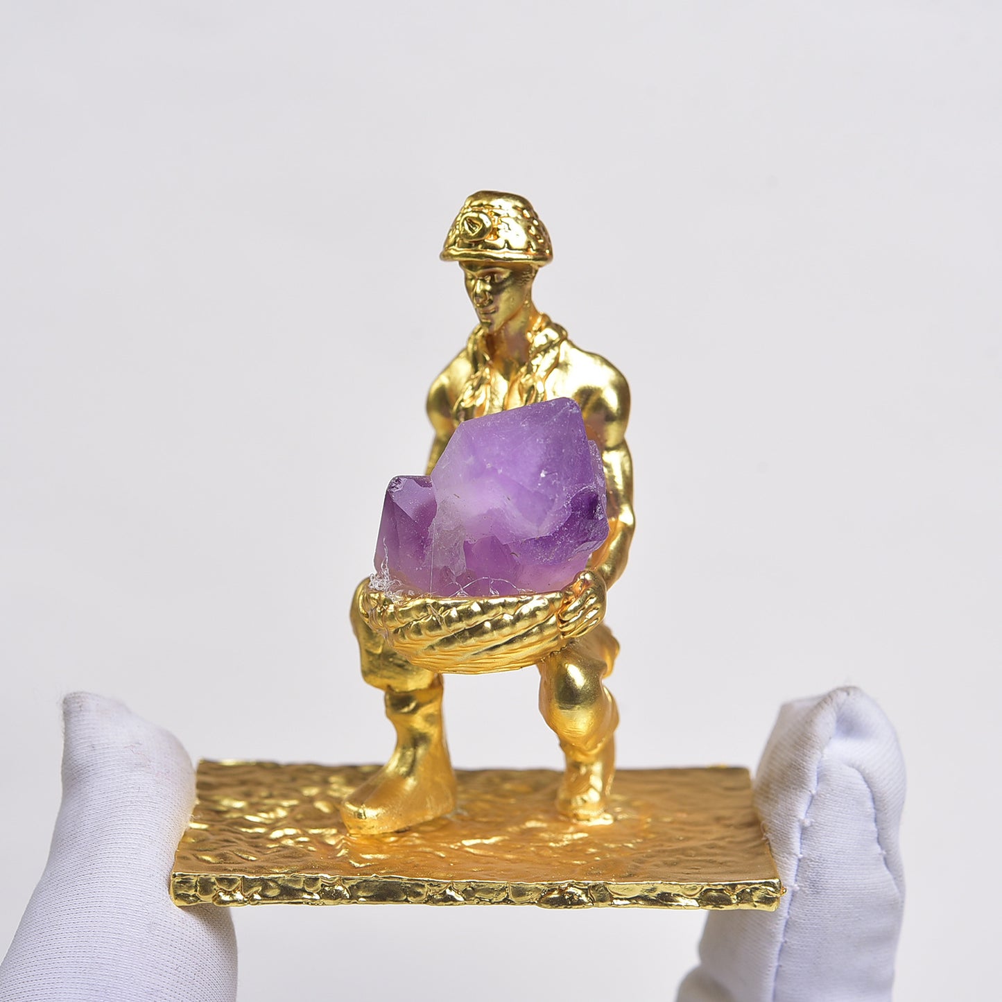 Ornaments Of Natural Amethyst Raw Stone Miners